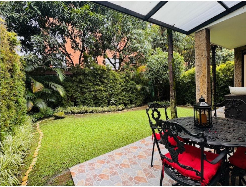 Vendo casa el poblado loma  parra unidad cerrada. Medellin. ✅