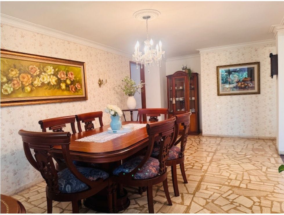 Vendo casa el poblado loma  parra unidad cerrada. Medellin. ✅