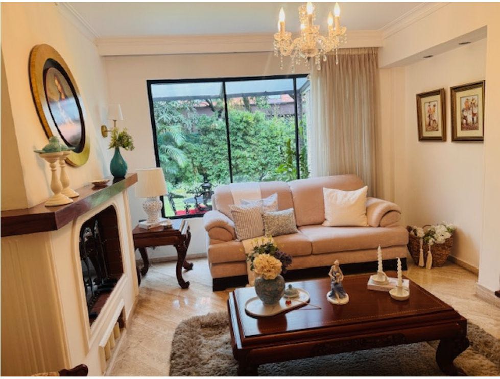 Vendo casa el poblado loma  parra unidad cerrada. Medellin. ✅