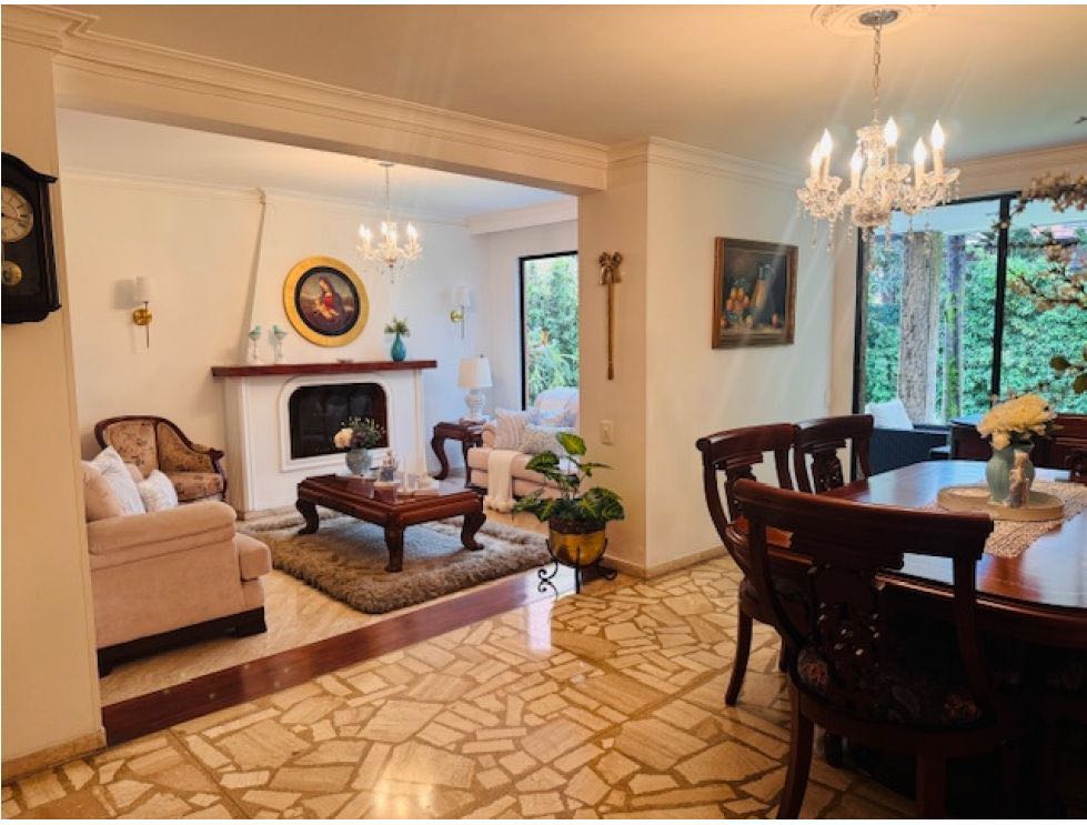 Vendo casa el poblado loma  parra unidad cerrada. Medellin. ✅