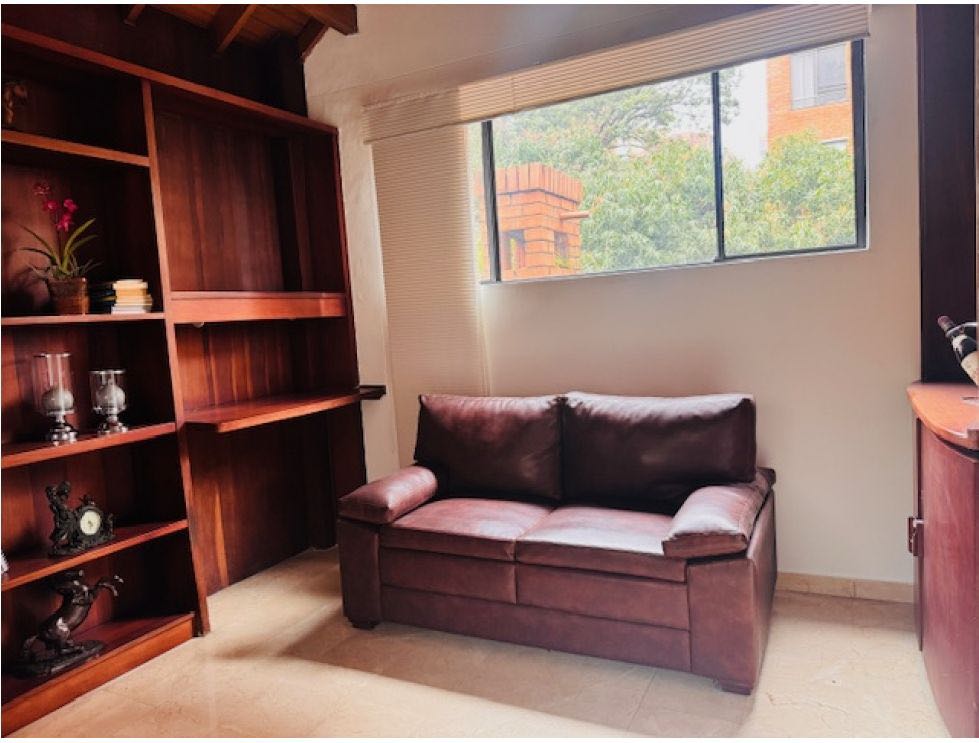 Vendo casa el poblado loma  parra unidad cerrada. Medellin. ✅