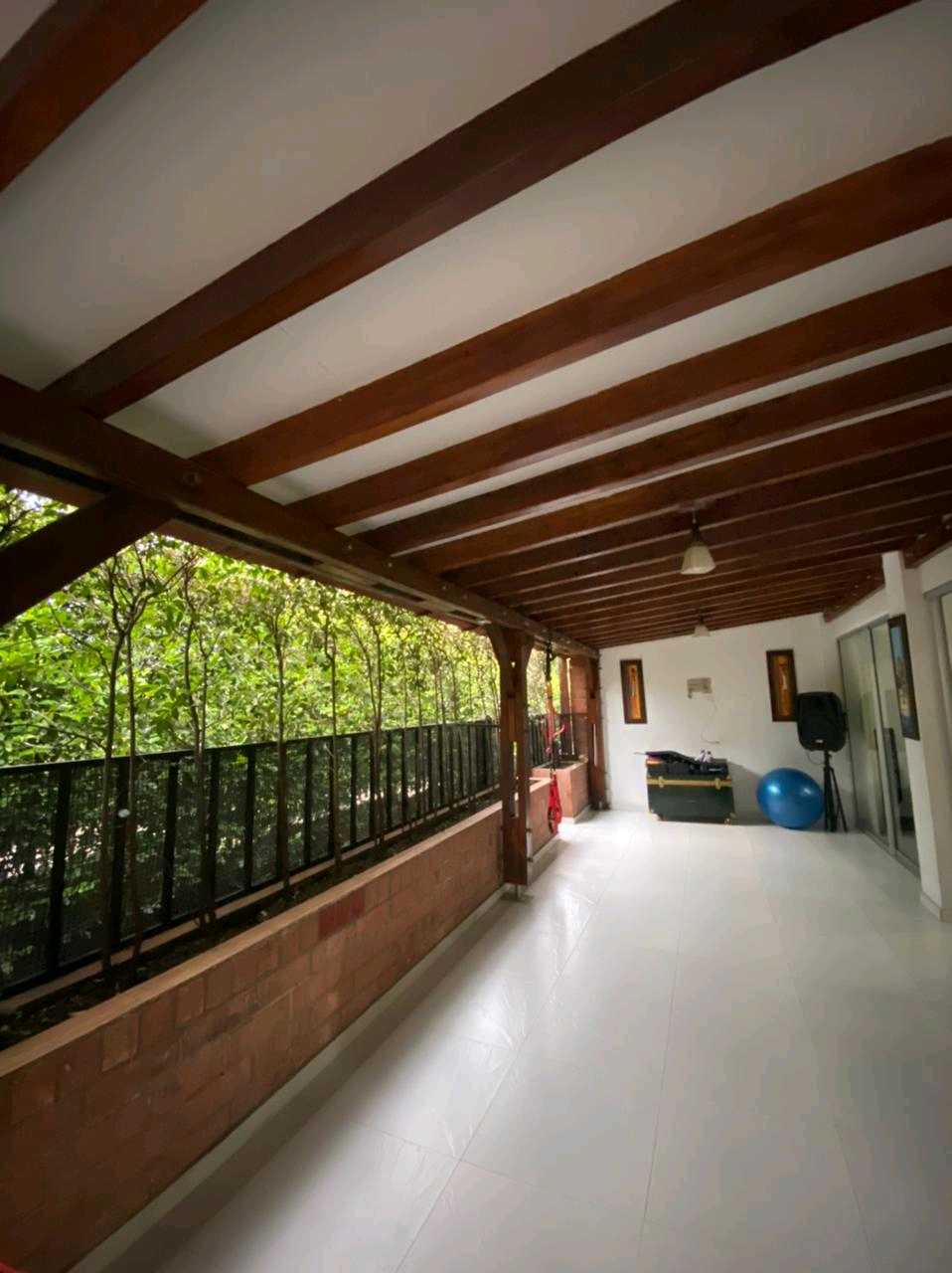 VENDO CASA EN CONDOMINIO FARALLONES DE PANCE  W9686137 ISA-L