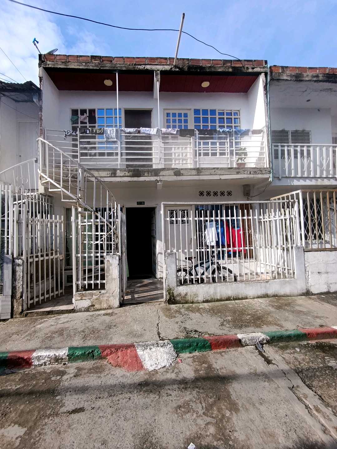Vendo casa en el barrio Rodrigo Lara bonilla