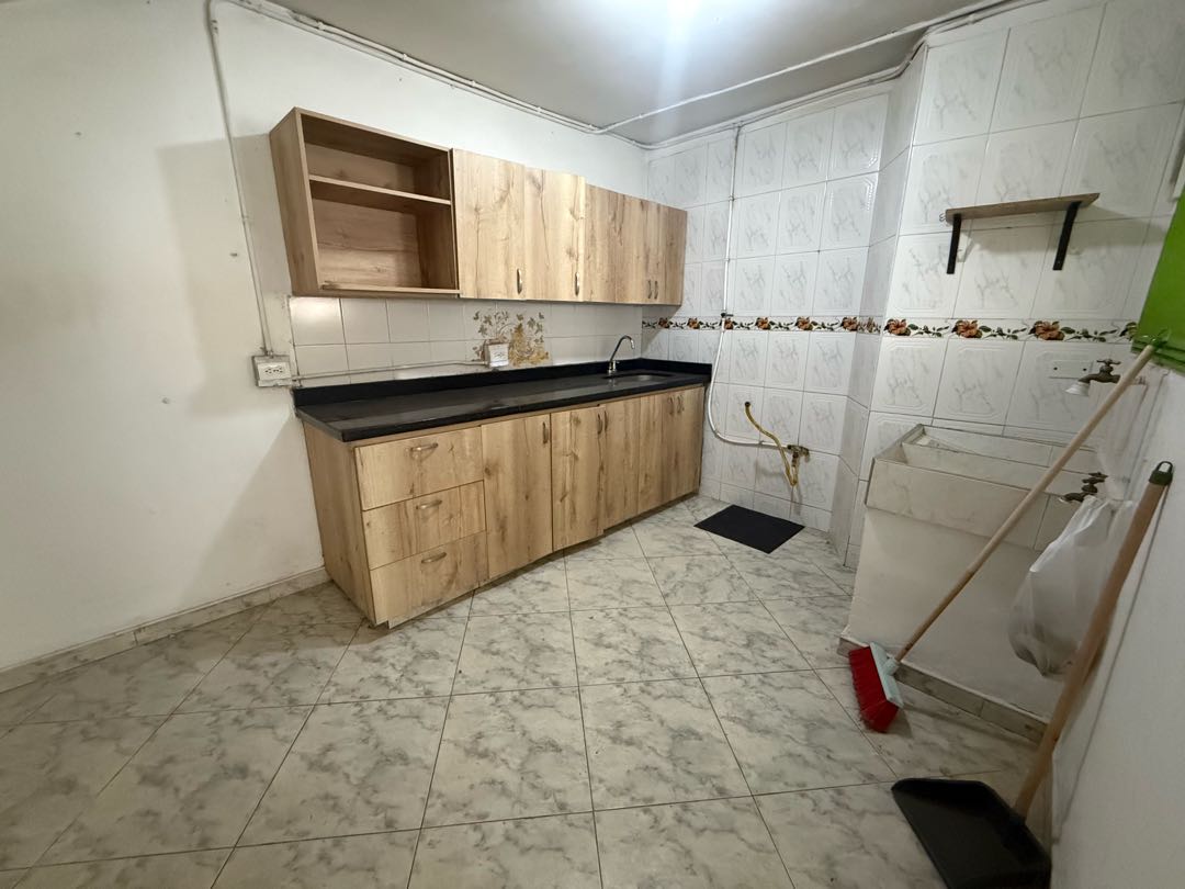 VENDO CASA EN FLORESTA LA PRADERA