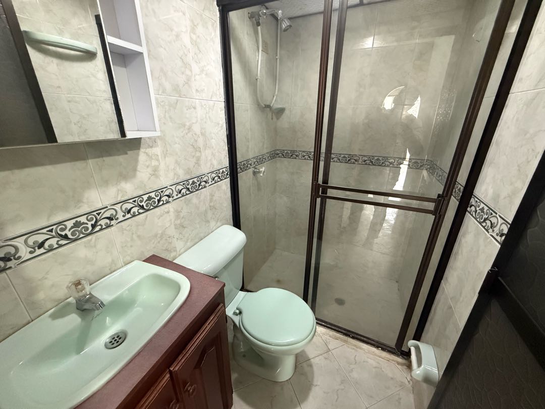 VENDO CASA EN FLORESTA LA PRADERA