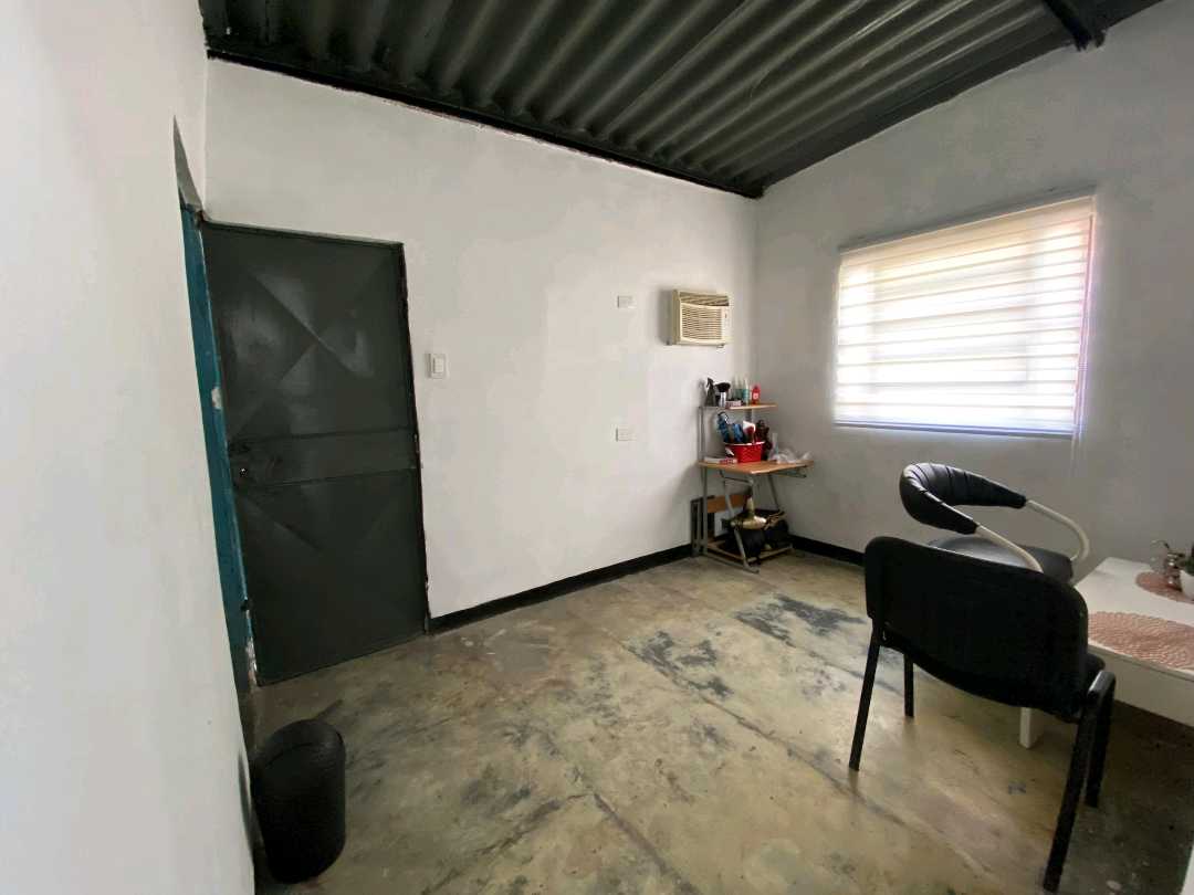 Casa en venta Naguanagua Rivas Dávila c/c Av universidad HV-9775012 - Foto 5