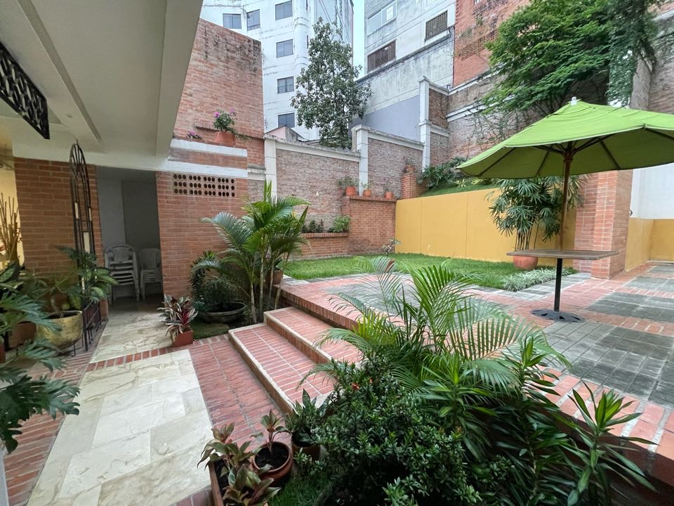 SE VENDE PROPIEDAD EN SANTA TERESITA OESTE DE CALI