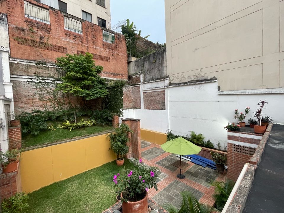 SE VENDE PROPIEDAD EN SANTA TERESITA OESTE DE CALI