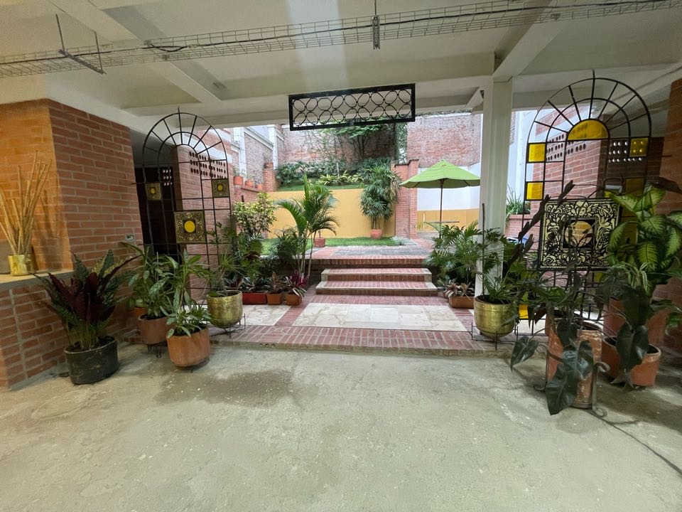 SE VENDE PROPIEDAD EN SANTA TERESITA OESTE DE CALI