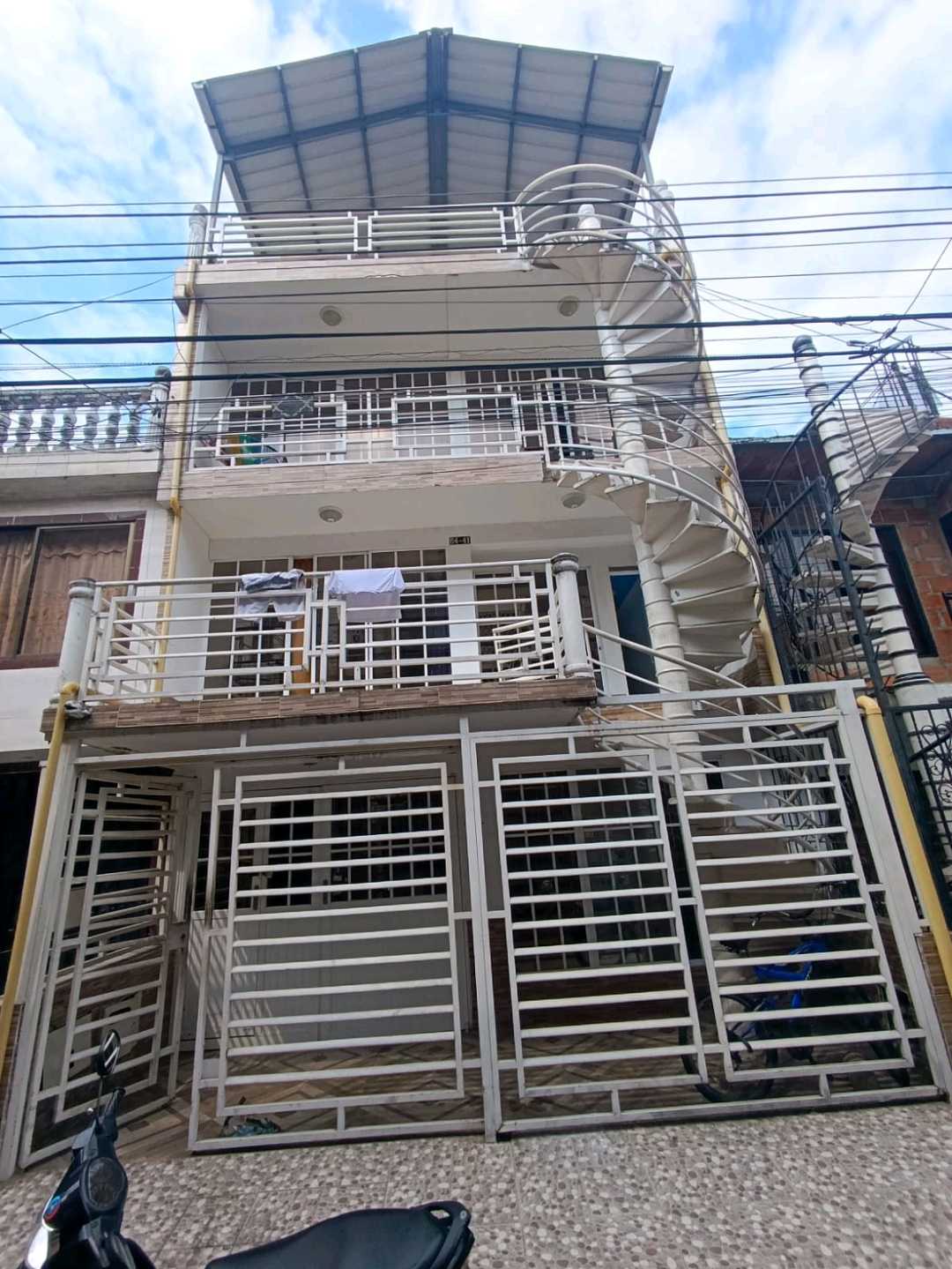 Vendo casa Multifamiliar en el Barrio Nueva Base