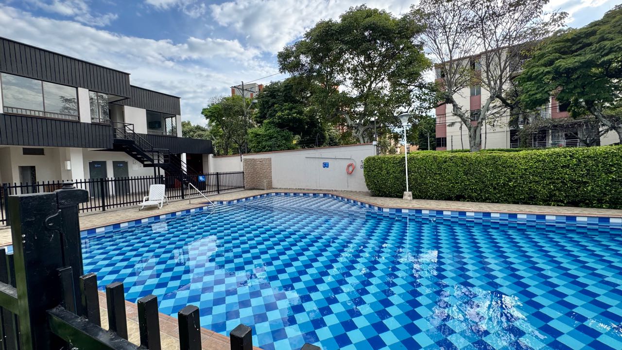 VENDO CASA QUINTAS DE DON SIMON 136m2 2 Niveles