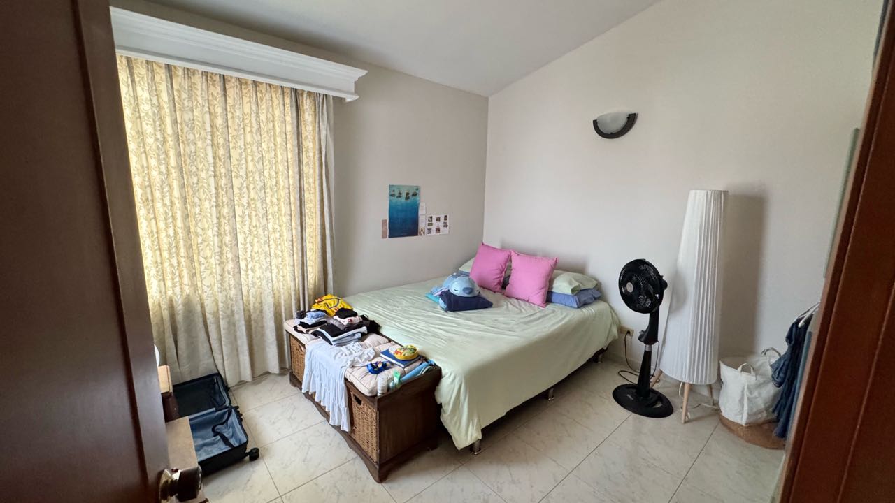 VENDO CASA QUINTAS DE DON SIMON 136m2 2 Niveles