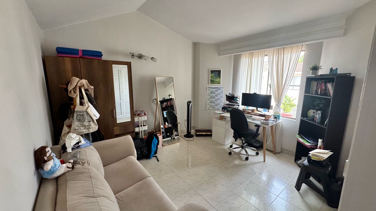 VENDO CASA QUINTAS DE DON SIMON 136m2 2 Niveles