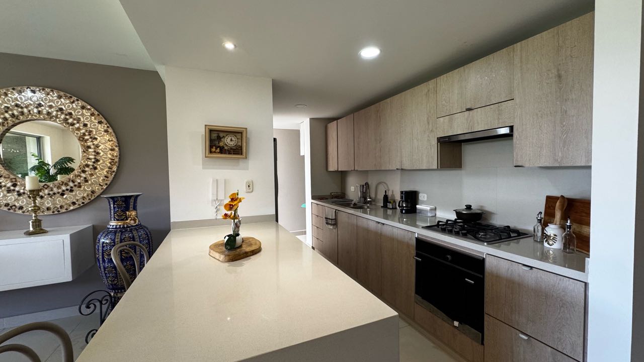 VENDO HERMOSA CASA EN ALFAGUARA CASATERRA 201m2