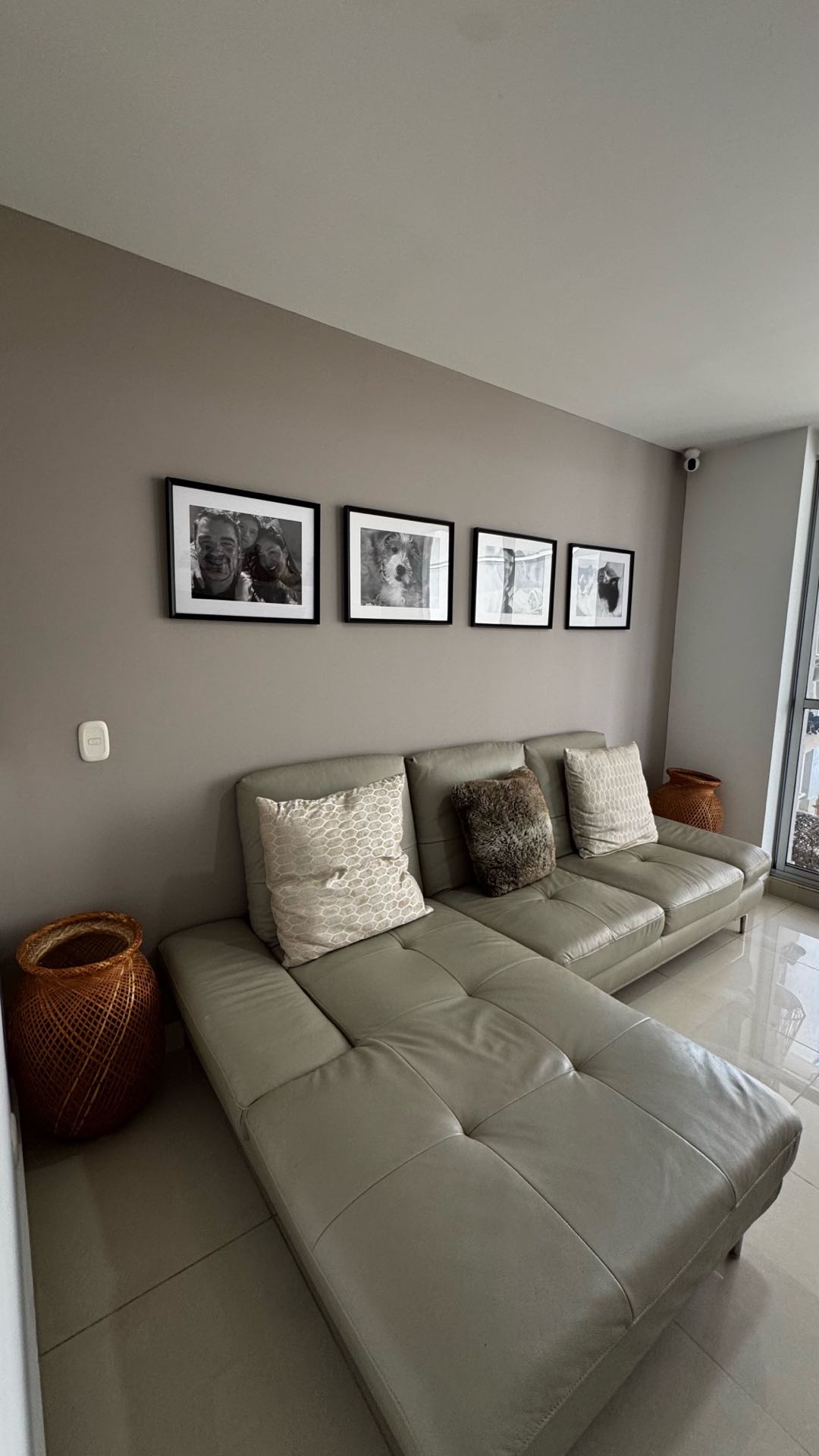 VENDO HERMOSA CASA EN ALFAGUARA CASATERRA 201m2