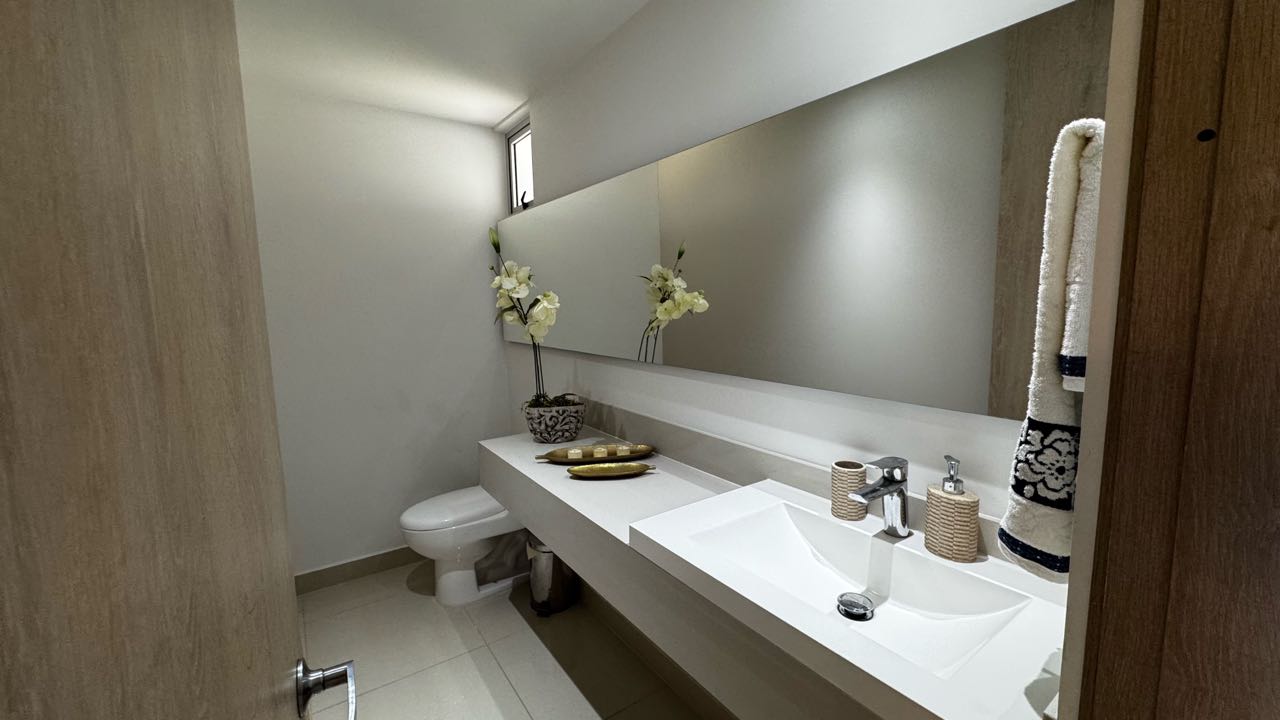 VENDO HERMOSA CASA EN ALFAGUARA CASATERRA 201m2