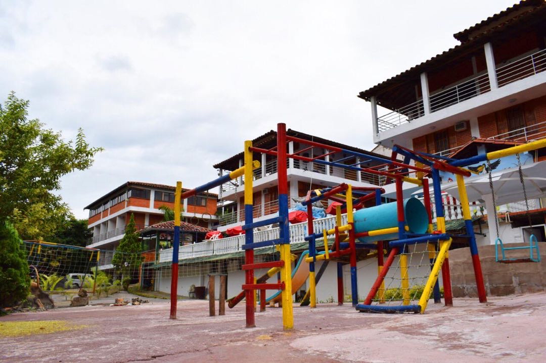 VENDO ESPECTACULAR HOTEL EN SAN GIL - SANTANDER