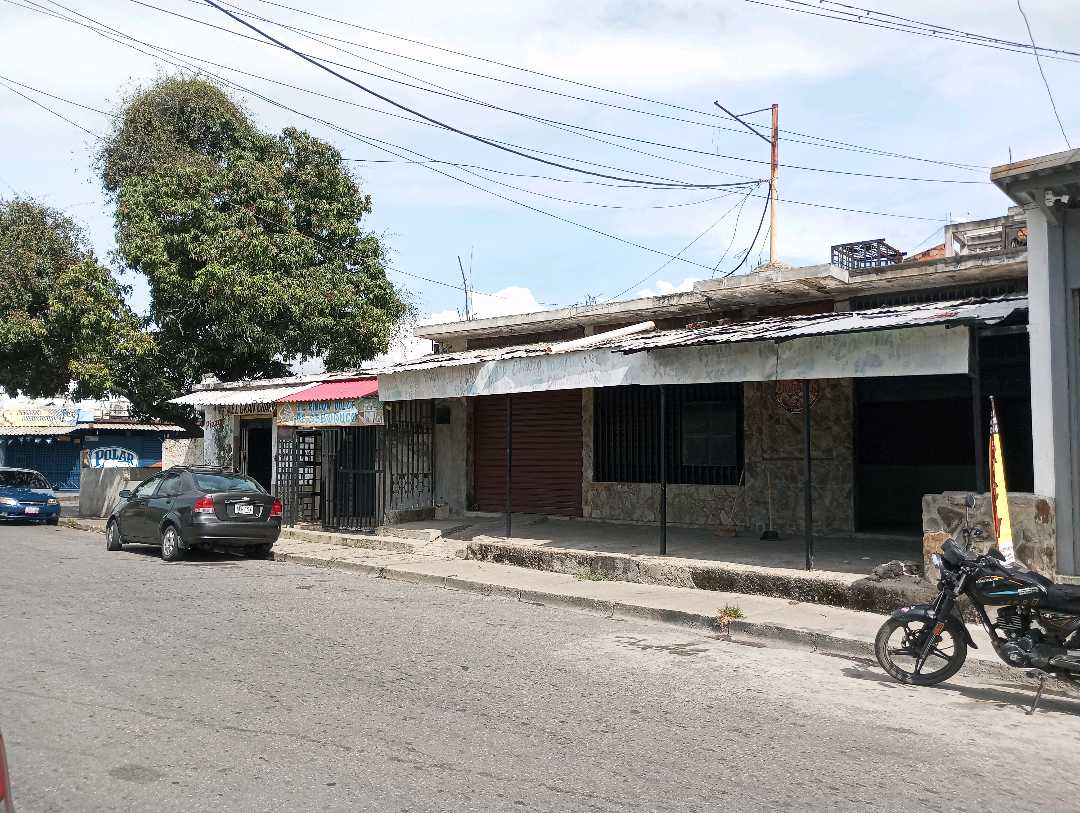 local comercial en VENTA excelente ubicación en Maracay. YE 9668877 - Foto 1