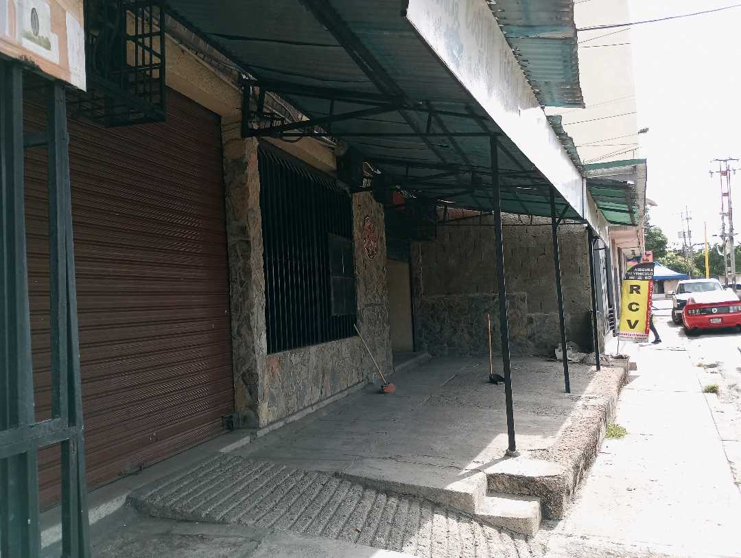 local comercial en VENTA excelente ubicación en Maracay. YE 9668877 - Foto 2