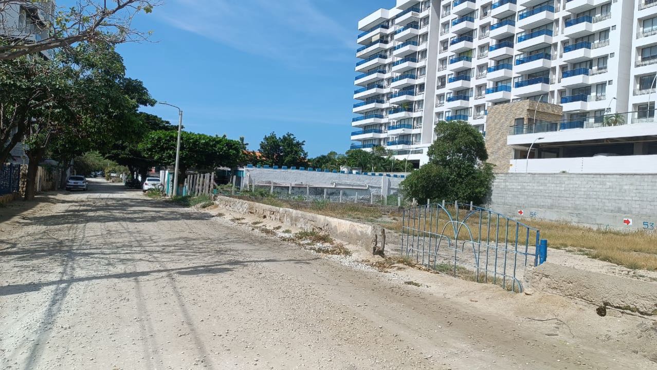 Vendo lote plano en Pozos Colorados - Santa Marta