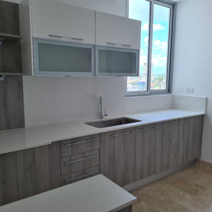 VENDO LUJOSO APARTAMENTO EN PH DYNASTY  EN BELLA VISTA