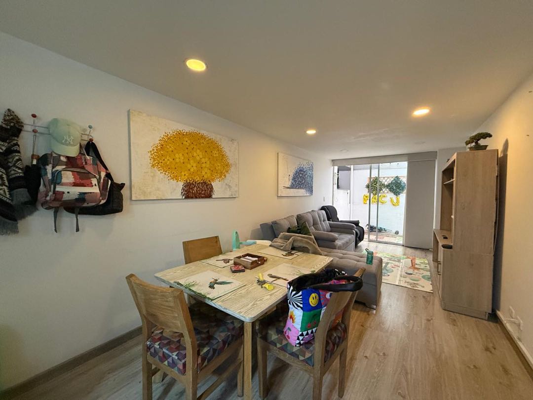 Vendo/Arriendo amplio y acogedor apartamento en Bella Suiza