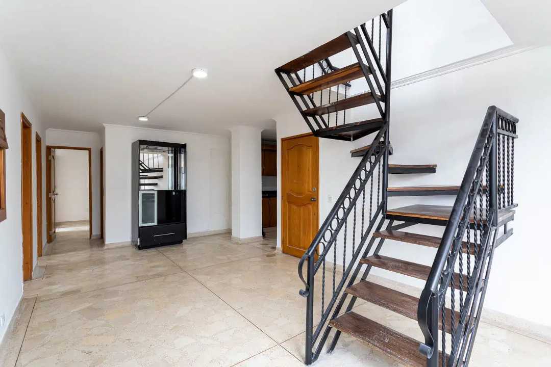 Venta apartamento duplex la floresta