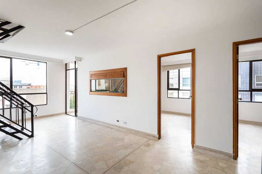 Venta apartamento duplex la floresta