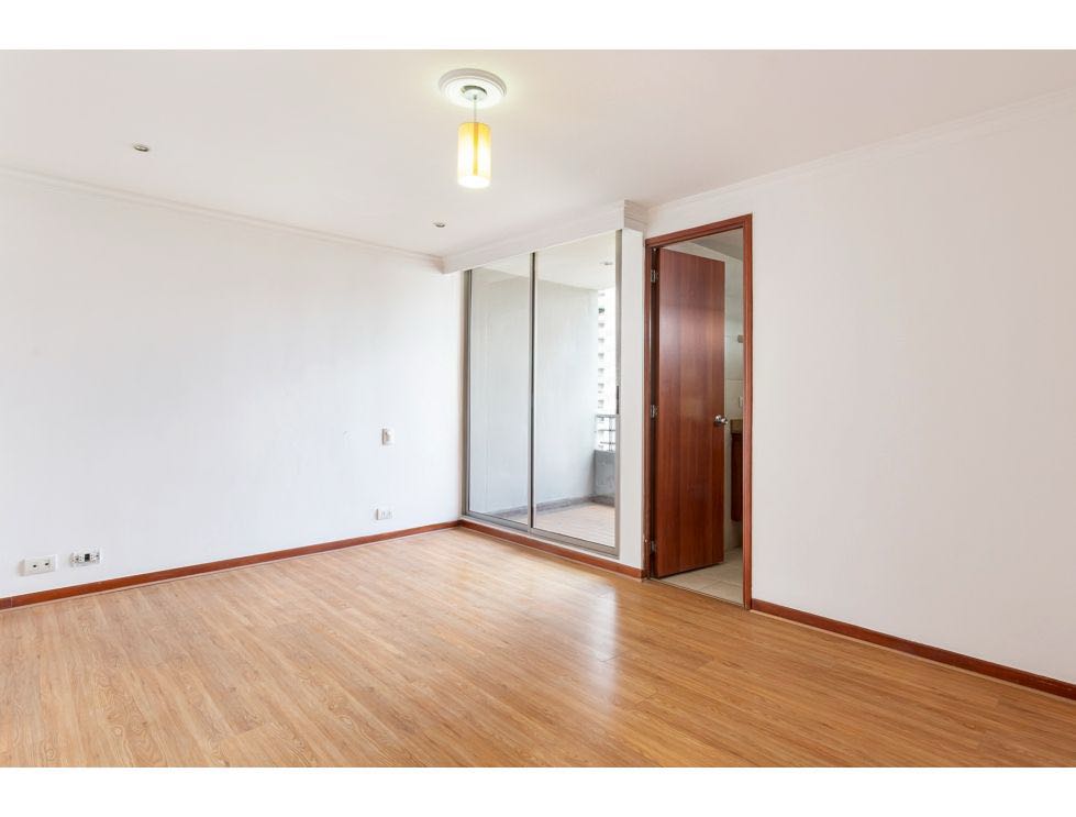 VENTA APARTAMENTO DUPLEX POBLADO MEDELLIN MILLA DE ORO