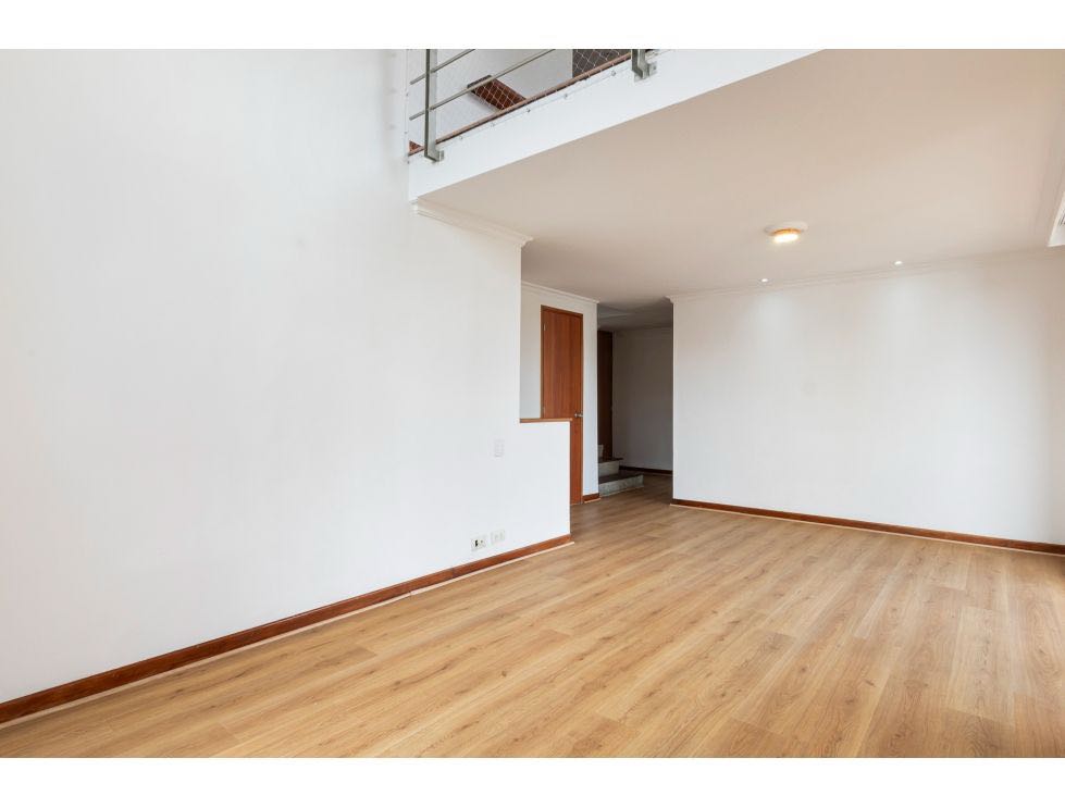 VENTA APARTAMENTO DUPLEX POBLADO MEDELLIN MILLA DE ORO