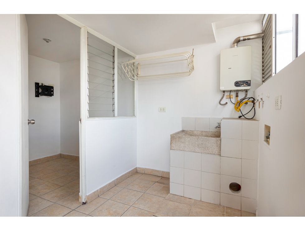 VENTA APARTAMENTO DUPLEX POBLADO MEDELLIN MILLA DE ORO