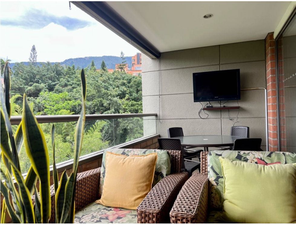 VENTA APARTAMENTO EN LA MILLA DE ORO -EL POBLADO MEDELLIN. ✅