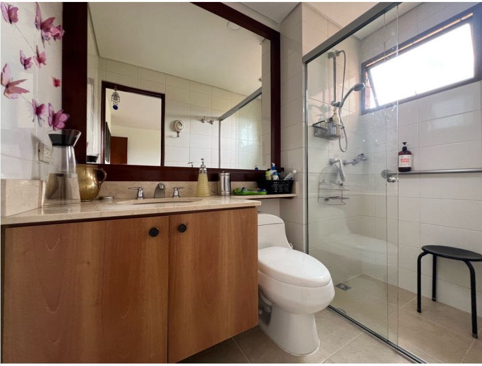 VENTA APARTAMENTO EN LA MILLA DE ORO -EL POBLADO MEDELLIN. ✅