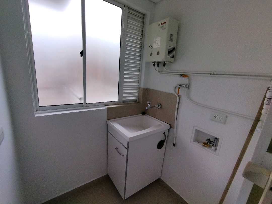 Miniatura 10