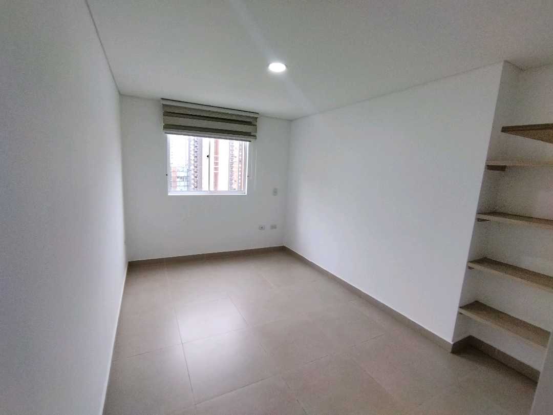 Miniatura 18