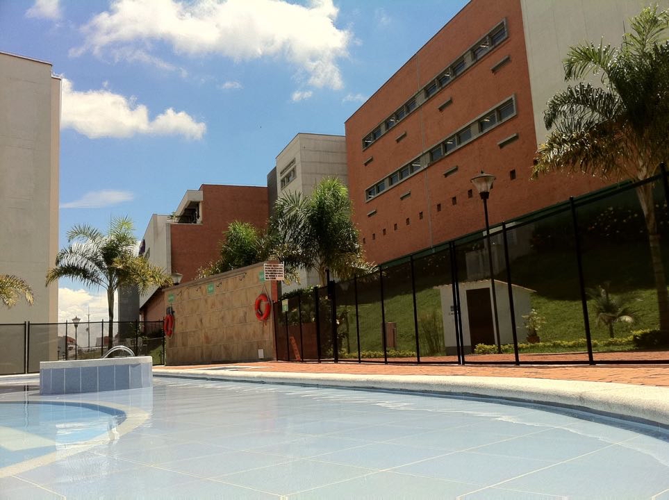 Venta apartamento en sector Unicentro Pereira