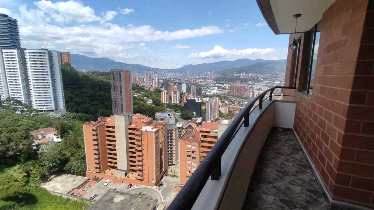 Venta Apartamento Loma del Indio El Poblado Medellín
