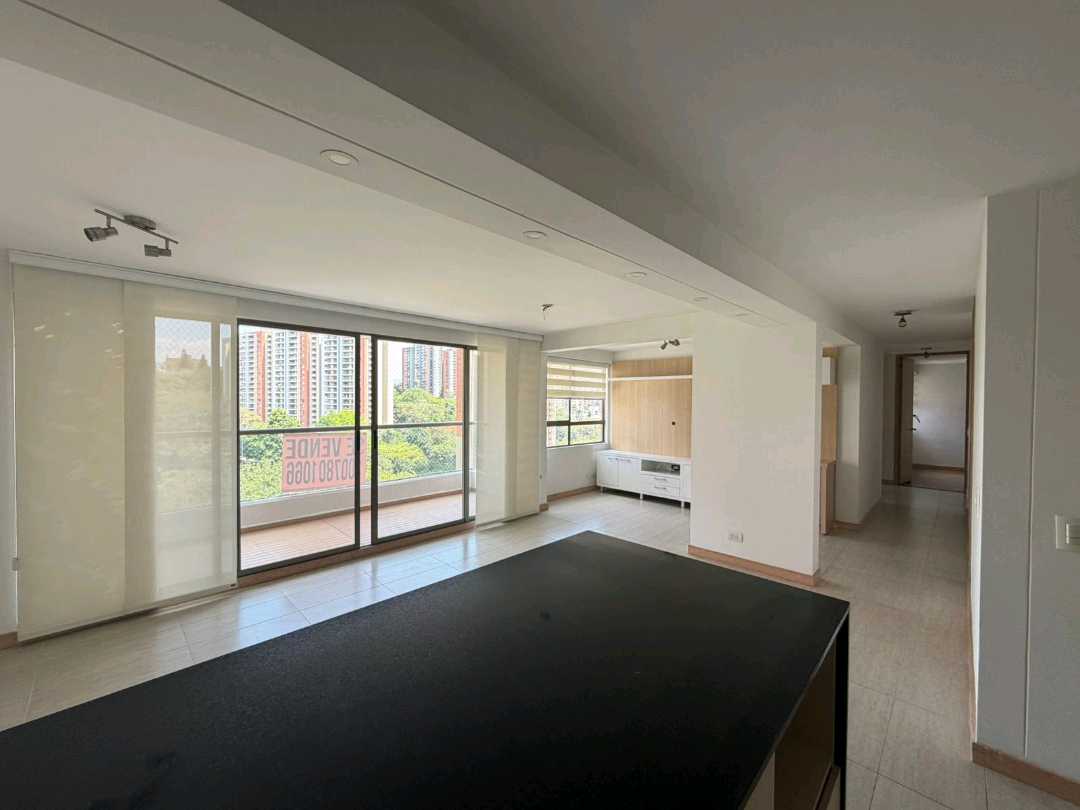 Venta Apartamento Loma Los Bernal, Med, | Piso 9 | 96m² | Club House