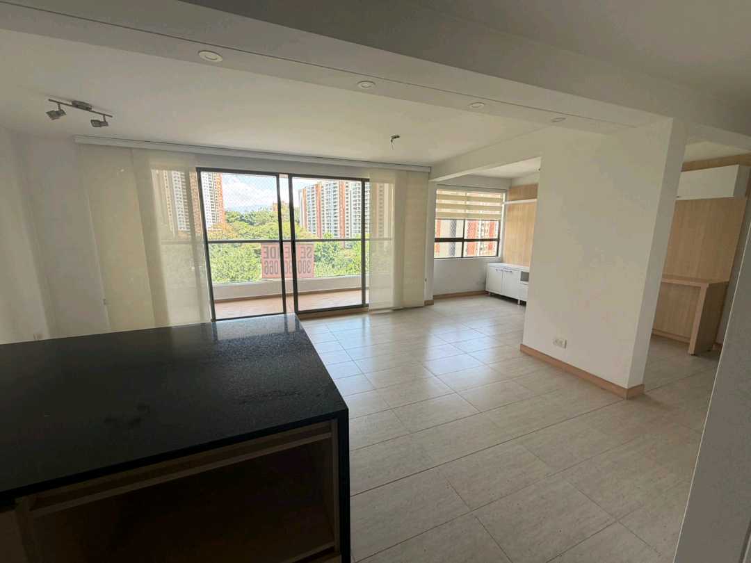 Venta Apartamento Loma Los Bernal, Med, | Piso 9 | 96m² | Club House