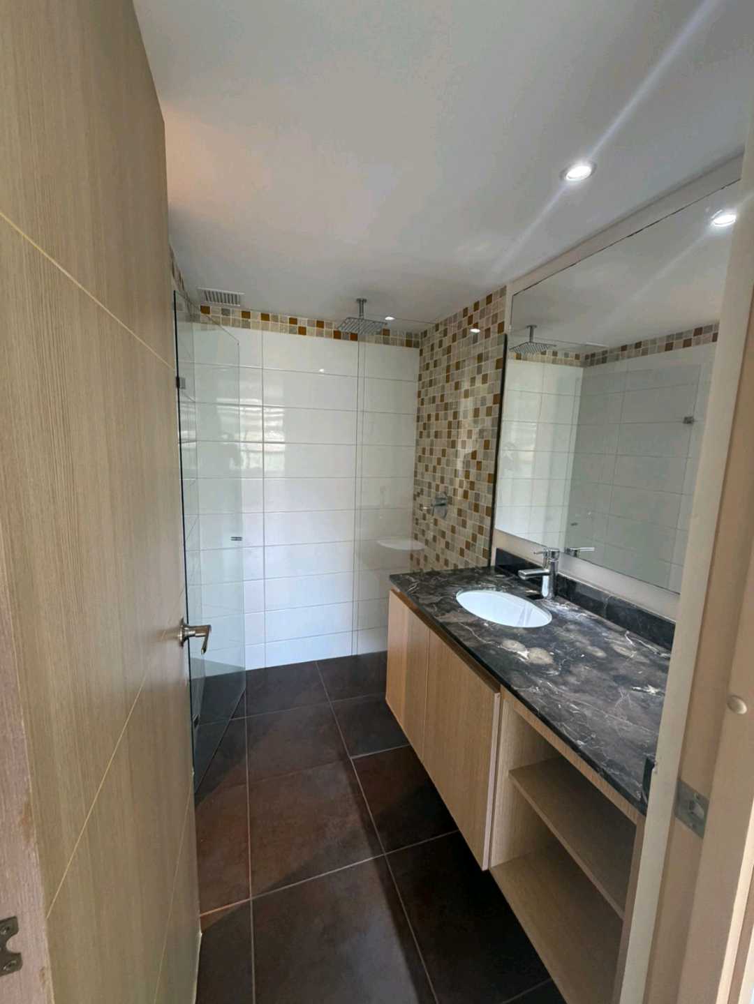 Venta Apartamento Loma Los Bernal, Med, | Piso 9 | 96m² | Club House