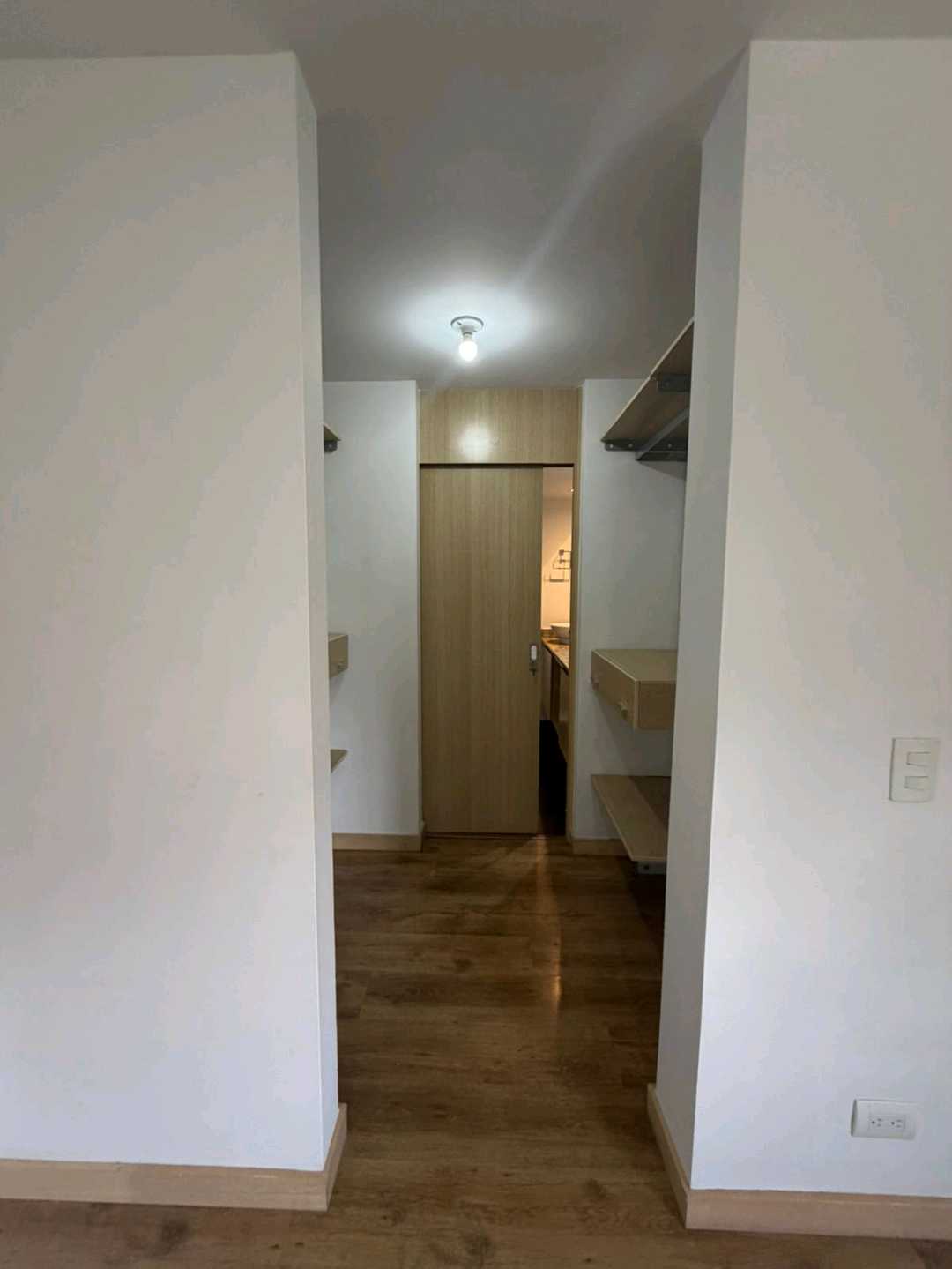Venta Apartamento Loma Los Bernal, Med, | Piso 9 | 96m² | Club House