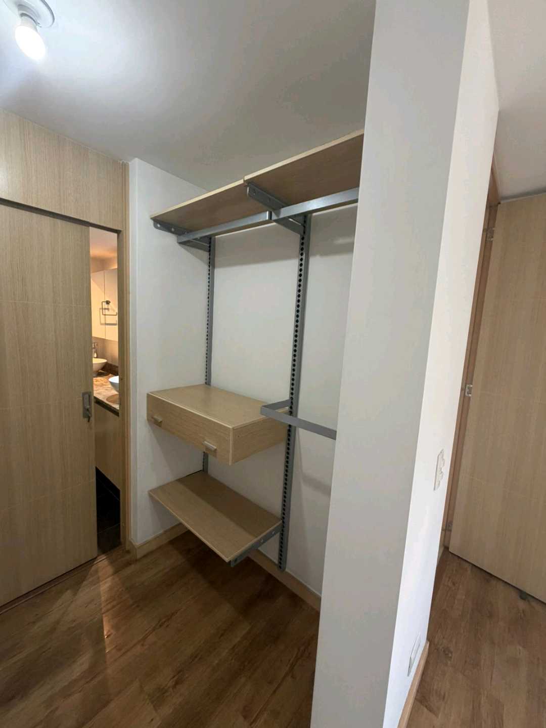 Venta Apartamento Loma Los Bernal, Med, | Piso 9 | 96m² | Club House