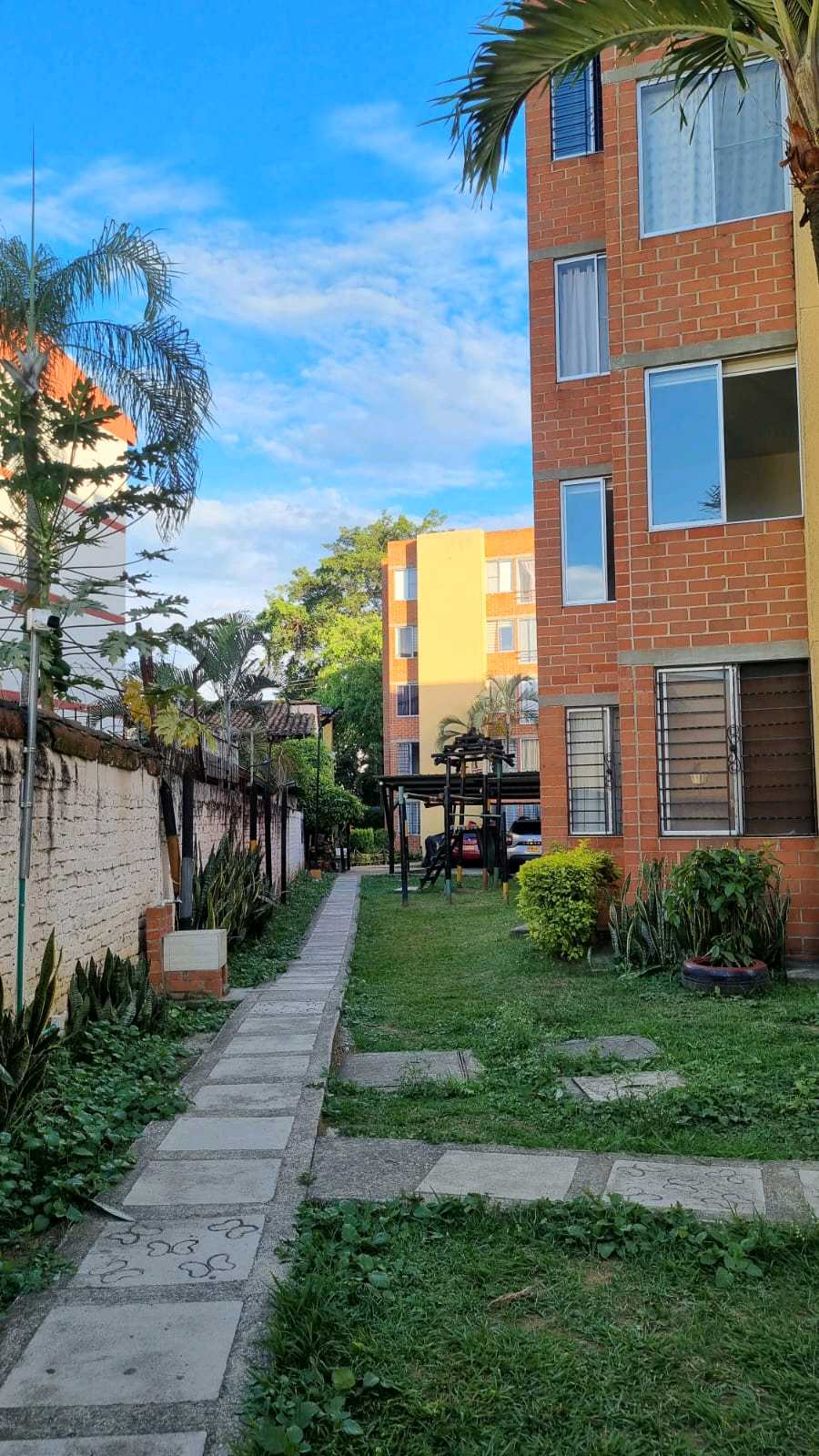 VENDO APARTAMENTO METROPOLITANO DEL NORTE - CALI W9959493 ISA