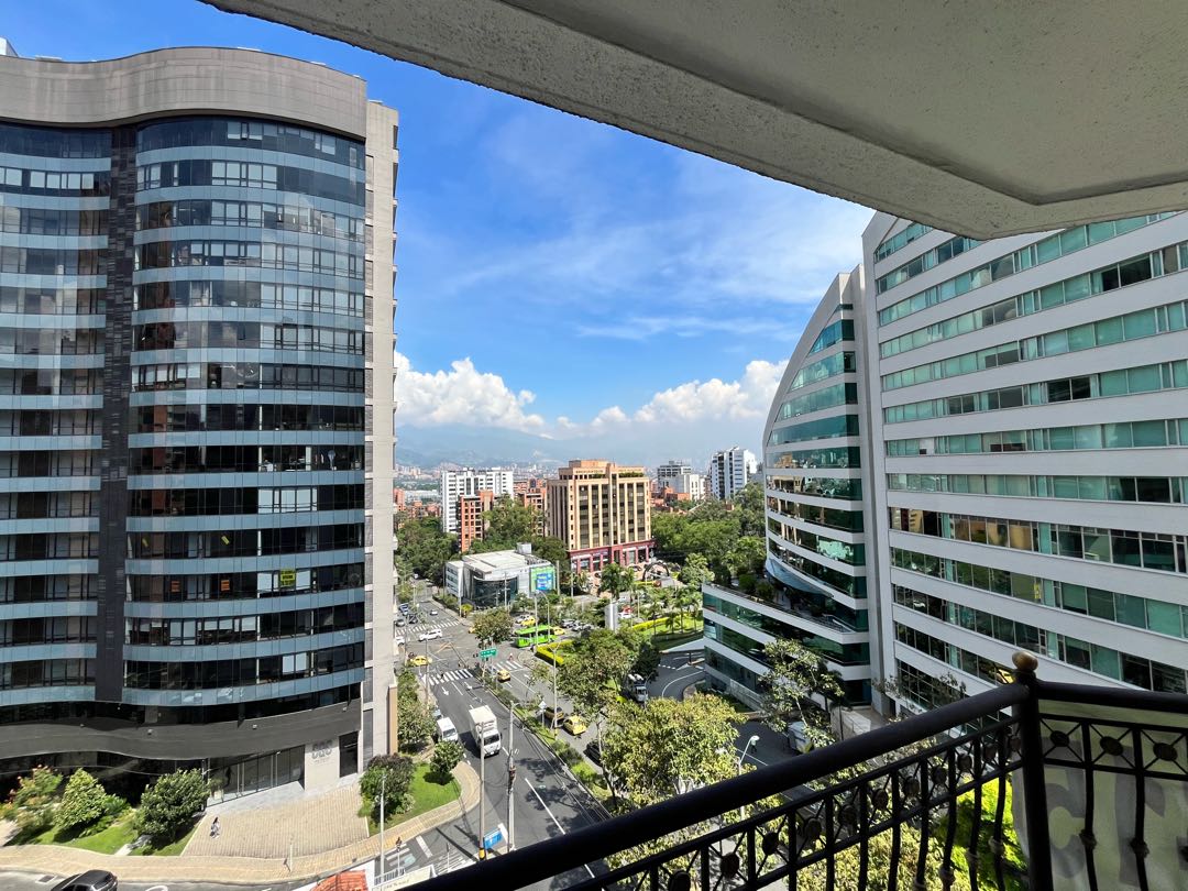 Venta Exclusivo Apartamento Milla De Oro El Poblado Medellín Antioquia