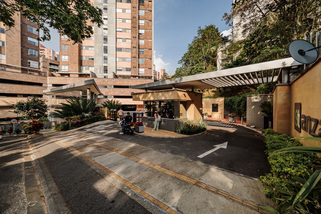 VENTA APARTAMENTO POBLADO SECTOR PROVENZA. ✅