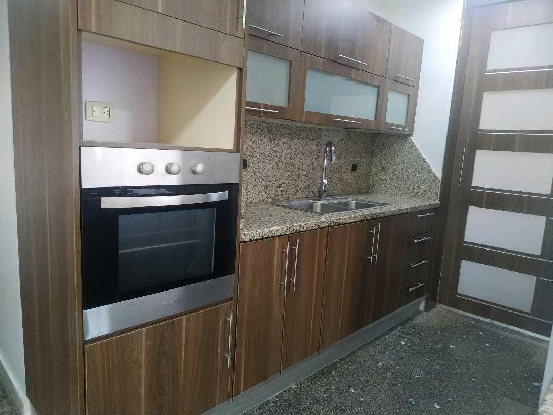 Apartamento en Venta  Res. Bromelia, Tazajal JGH-9802366 - Foto 7