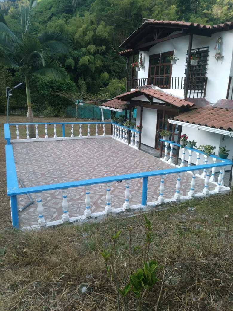 Venta cabaña Chinchina Caldas