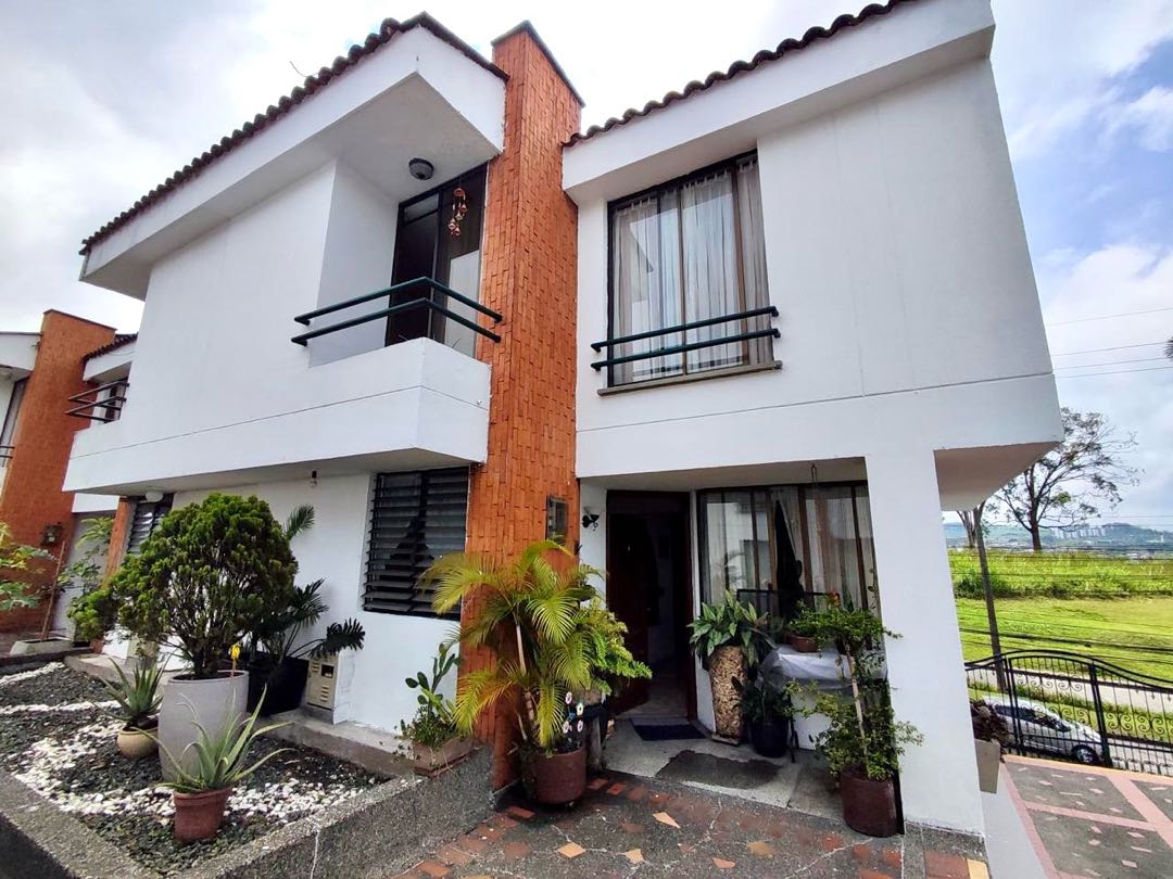 VENTA CASA AV SUR PEREIRA CONJUNTO CERRADO