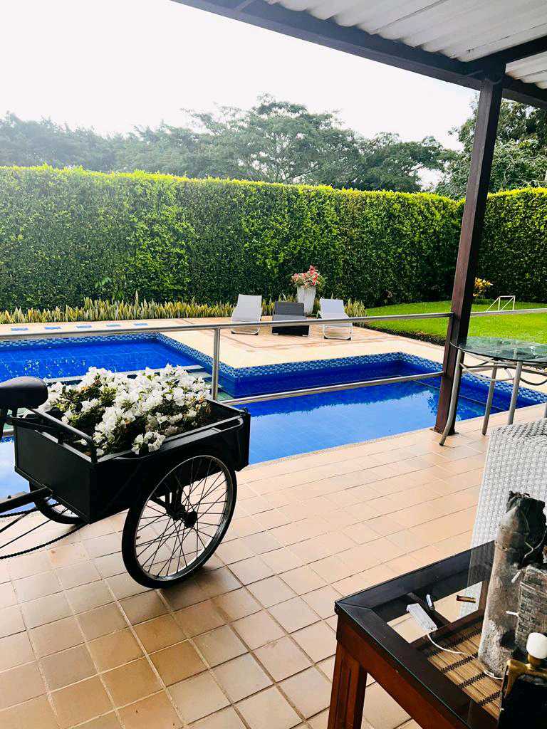 Se Vende Casa Campestre en Cafelia. Cerritos