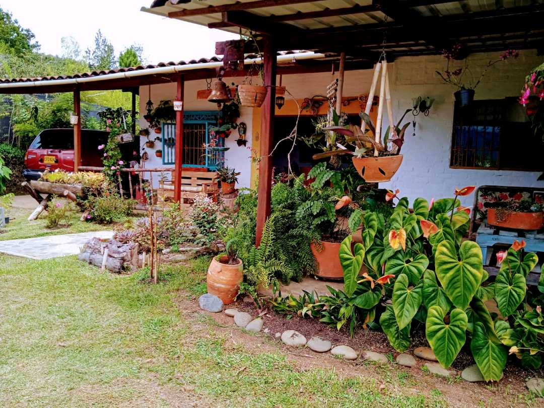 VENTA CASA CAMPESTRE VEREDA EL CARMEN DAGUA W9749884 ISA-P